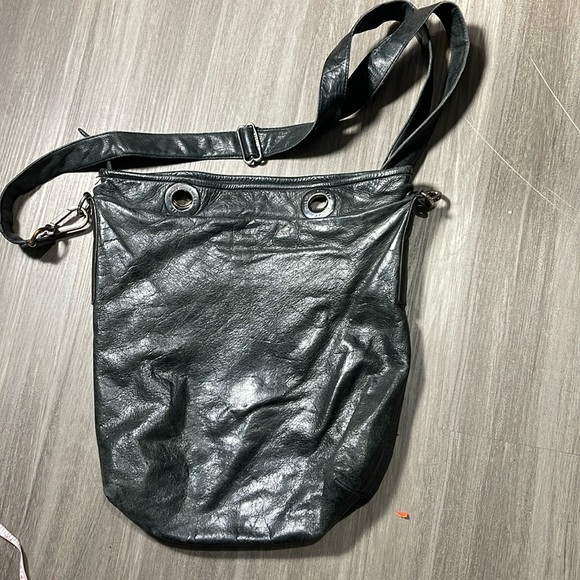 RUDSAK vintage pre loved condition black leather adjustable straps tote bag - Picture 1 of 4